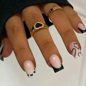 24 Pieces Fake Press On Nails